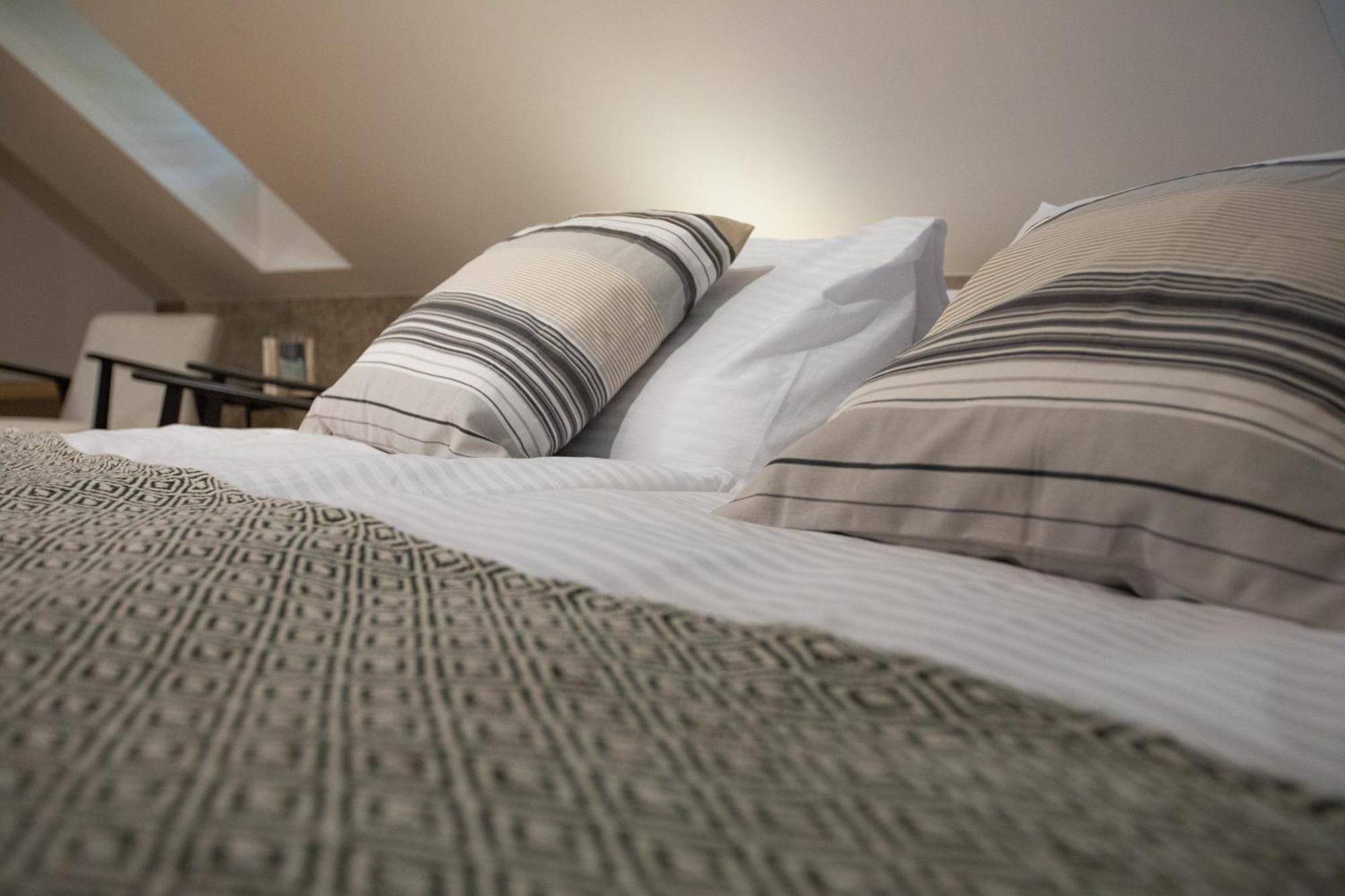 Hisa Trelc- Sobe Hotell Komenda Exteriör bild