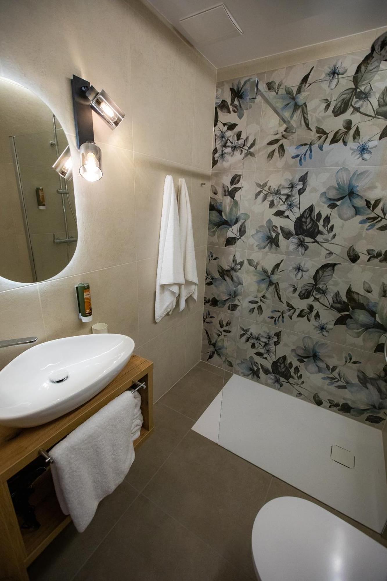 Hisa Trelc- Sobe Hotell Komenda Exteriör bild