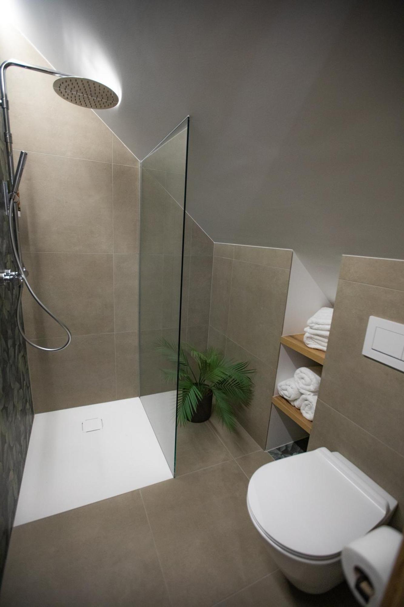 Hisa Trelc- Sobe Hotell Komenda Exteriör bild